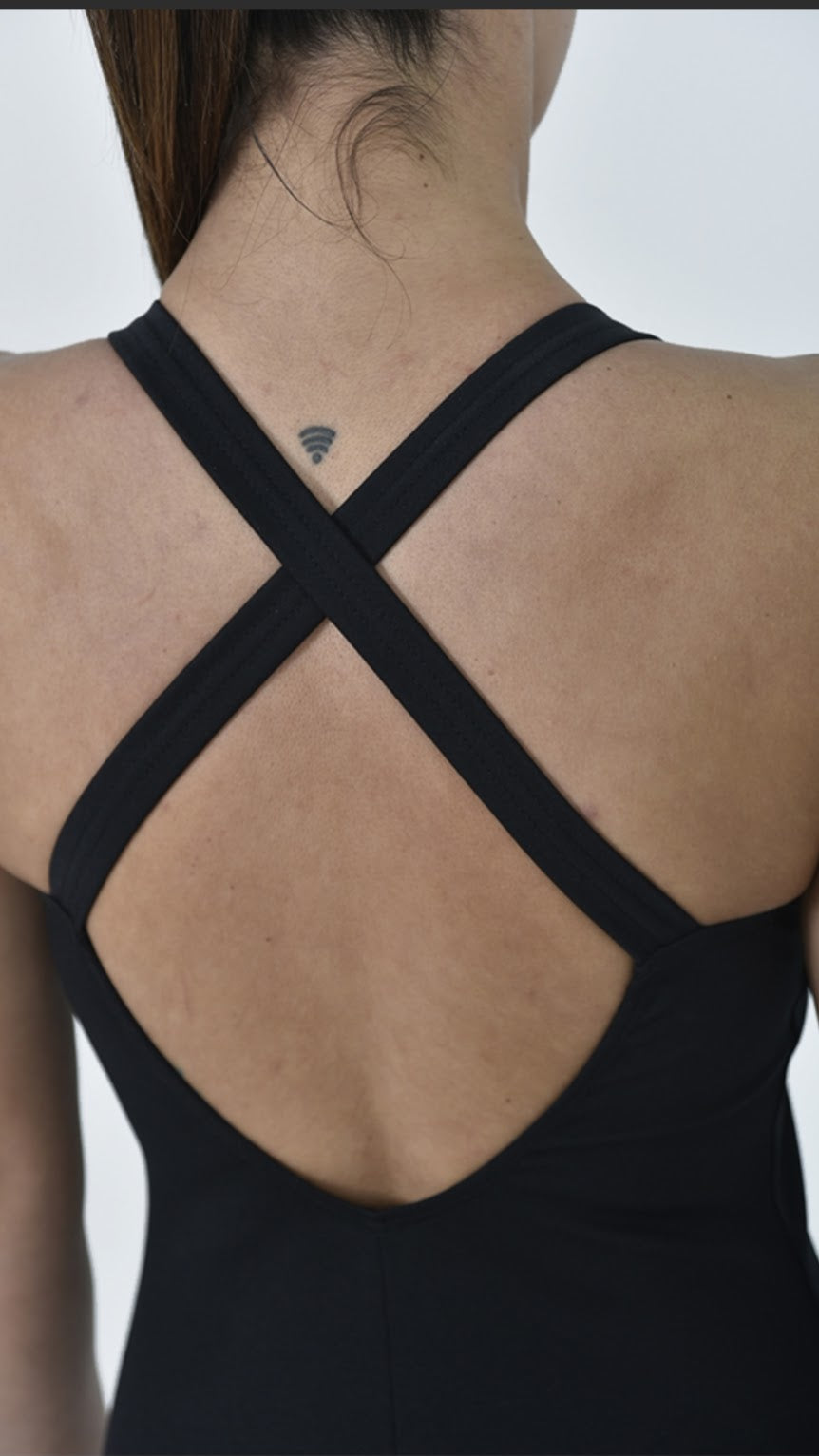 MALLA LISA BÁSICA espalda cruzada 299 BN